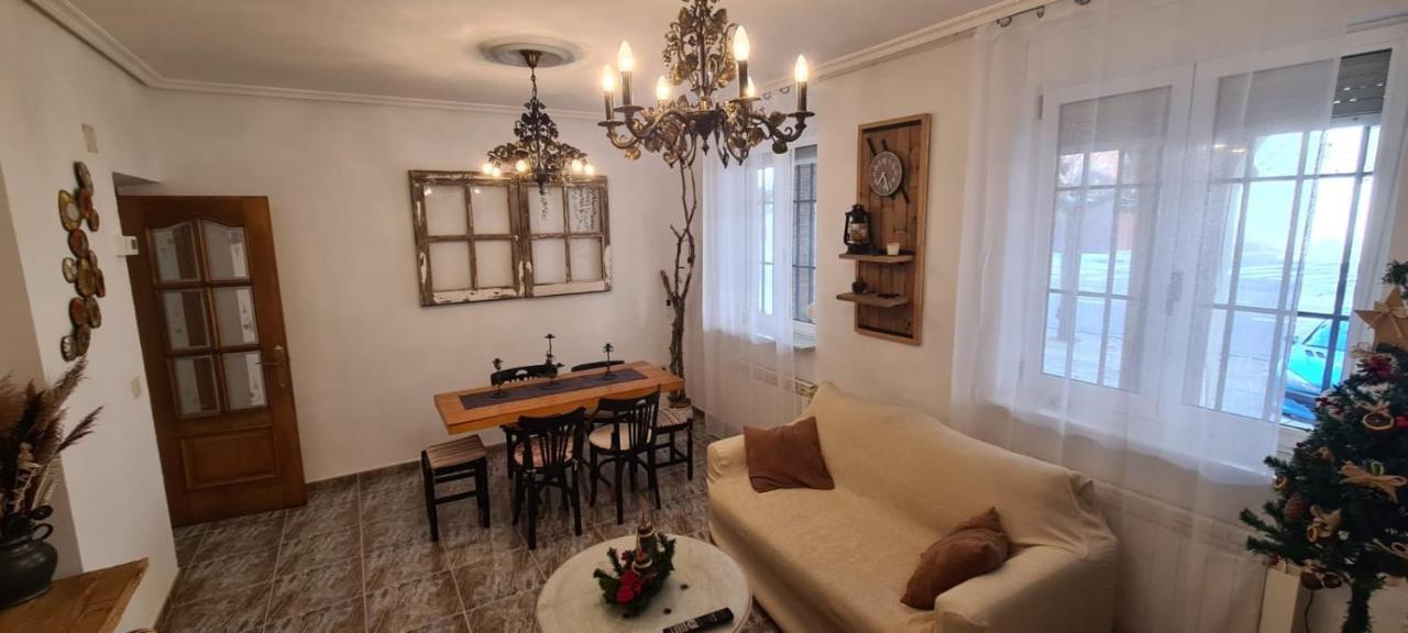 Apartamento El Rincón De Chavely Palencia Exterior foto