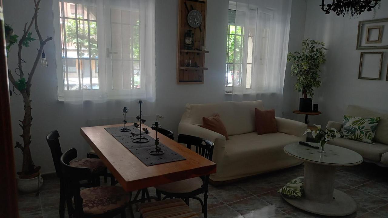 Apartamento El Rincón De Chavely Palencia Exterior foto